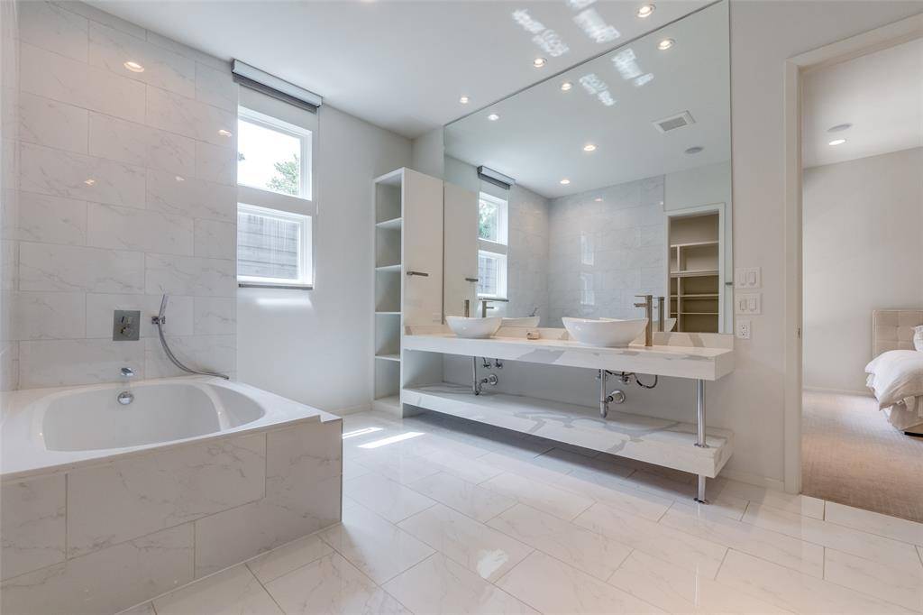 Dallas, TX 75235,5126 Denton Drive