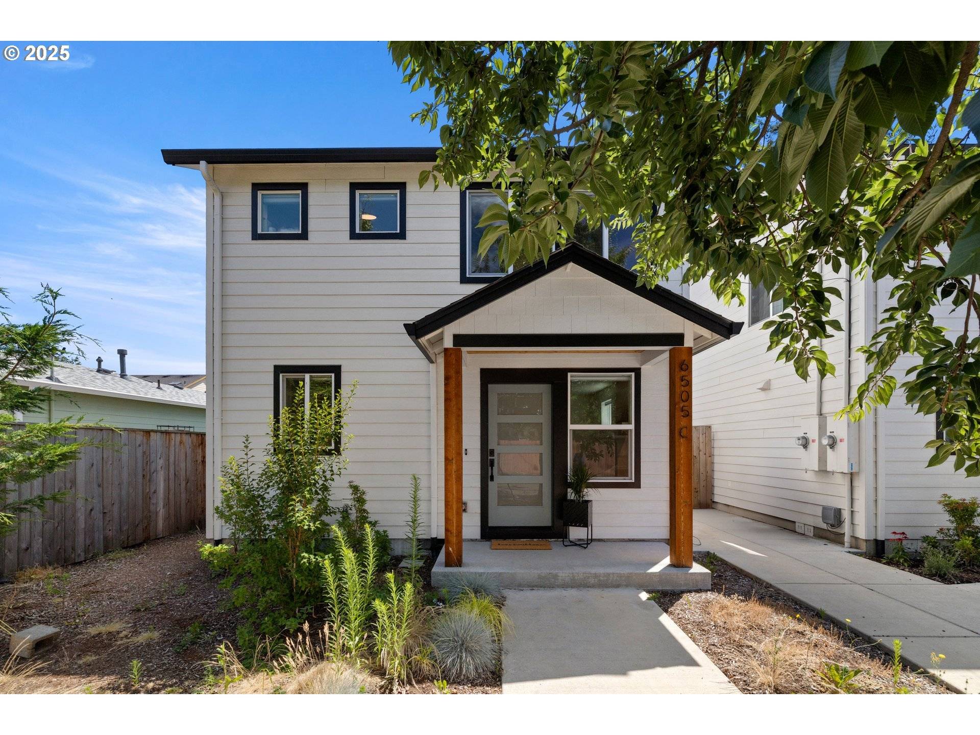 6505 SE CLATSOP ST #C, Portland, OR 97206
