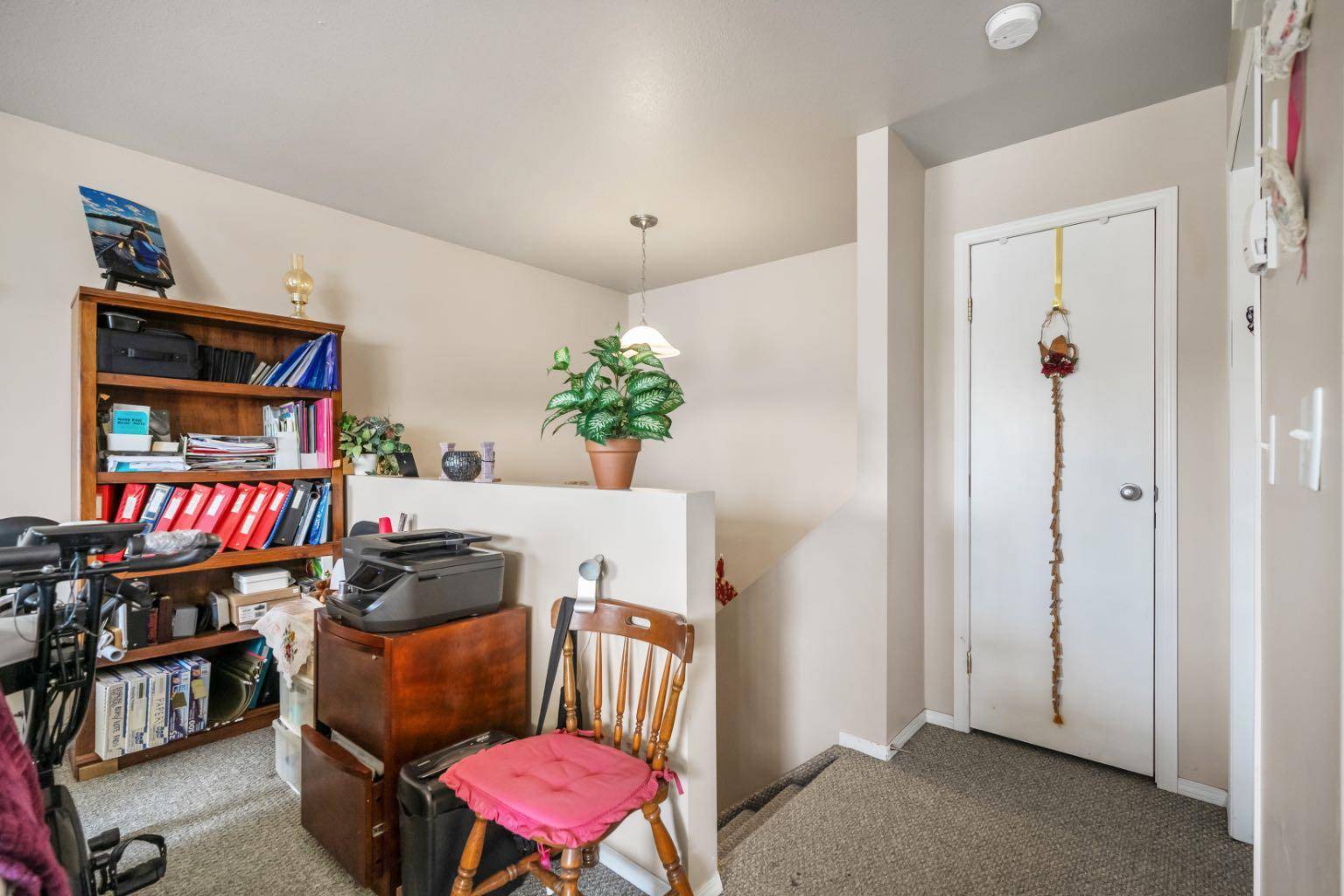 Innisfail, AB T4G1X9,4607 46 ST #4