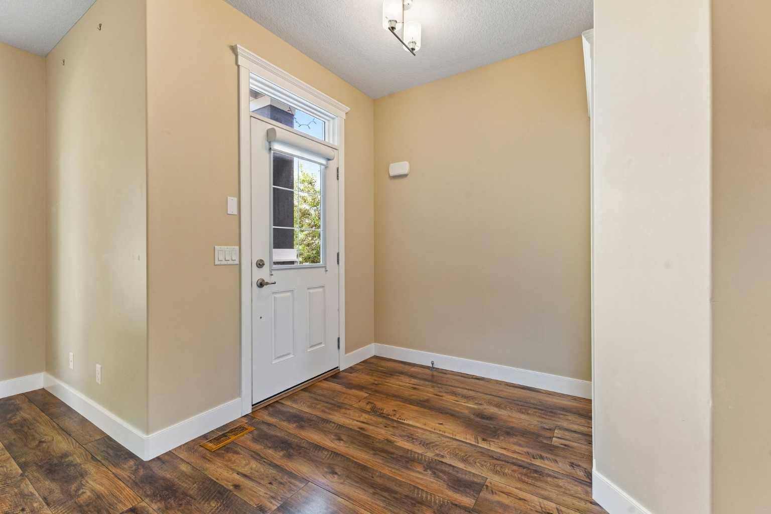 Cochrane, AB T4C 0R5,342 Fireside PL