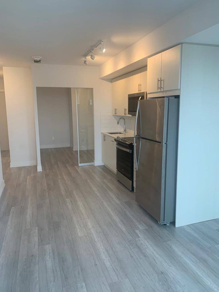 Oshawa, ON L1L 0R5,2550 Simcoe ST N #1514