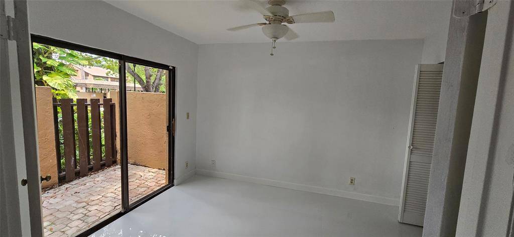 Tamarac, FL 33321,7720 NW 79th Ave #B-2