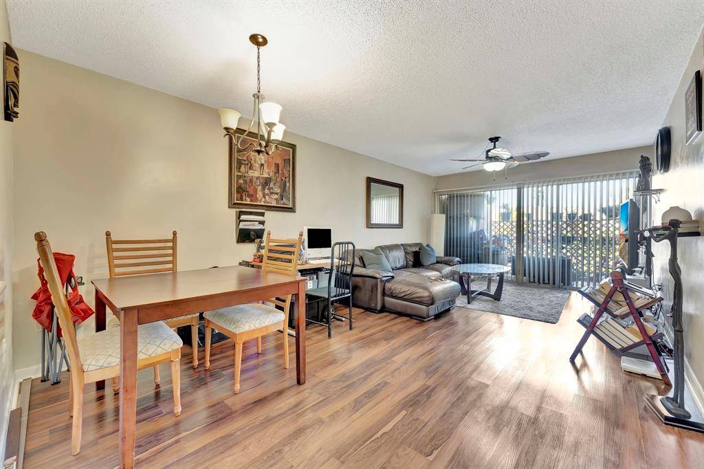 Plantation, FL 33324,469 N Pine Island Rd #B305