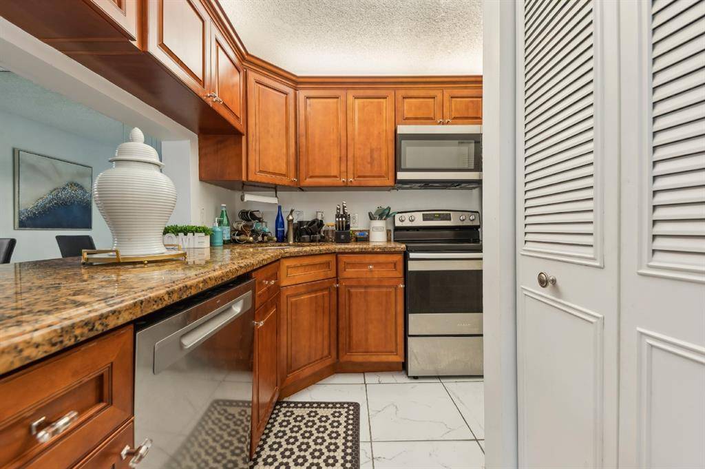 Greenacres, FL 33415,608 Sea Pine Way #D2
