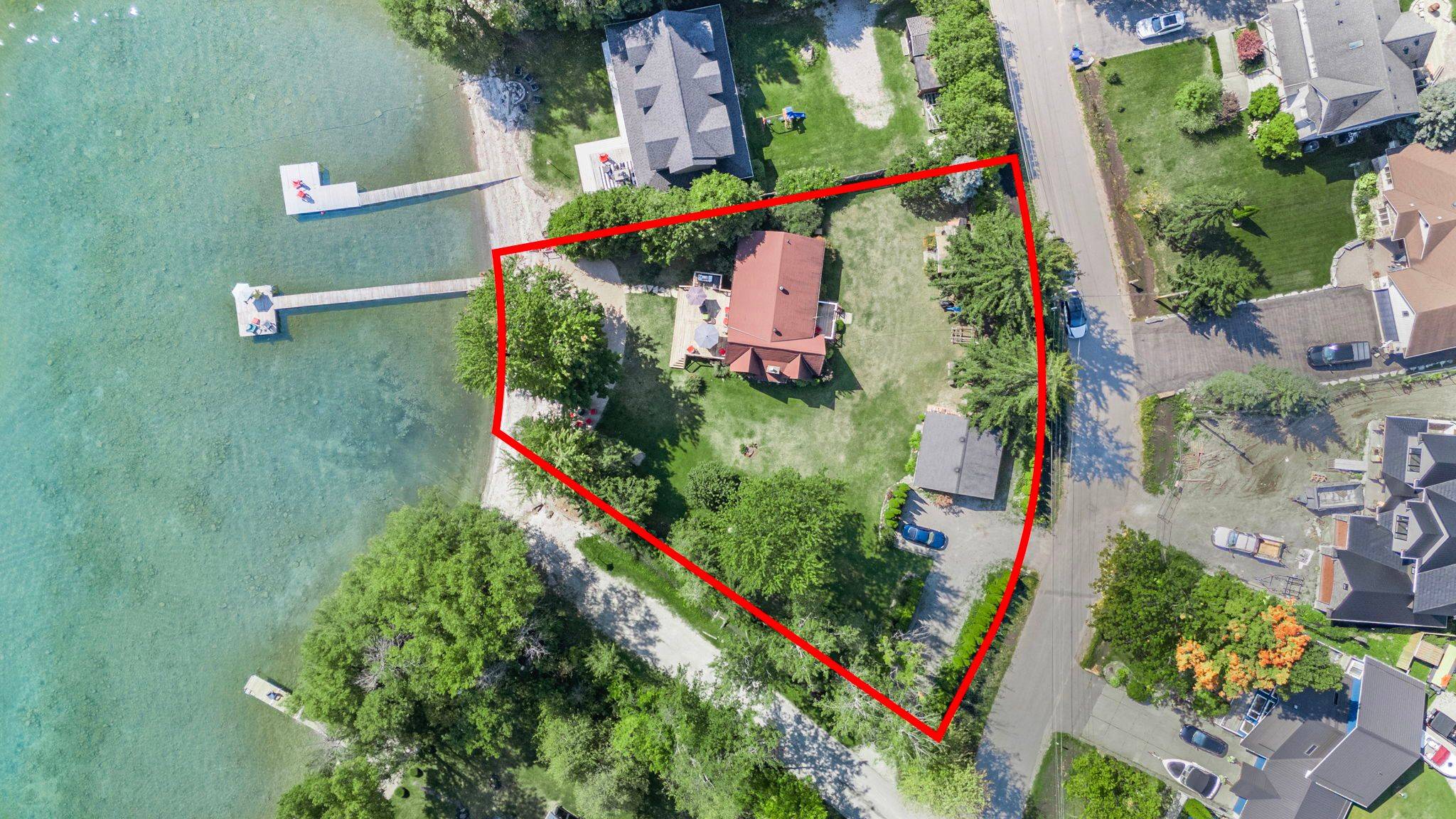Innisfil, ON L9S 2V8,113 Minnetonka RD
