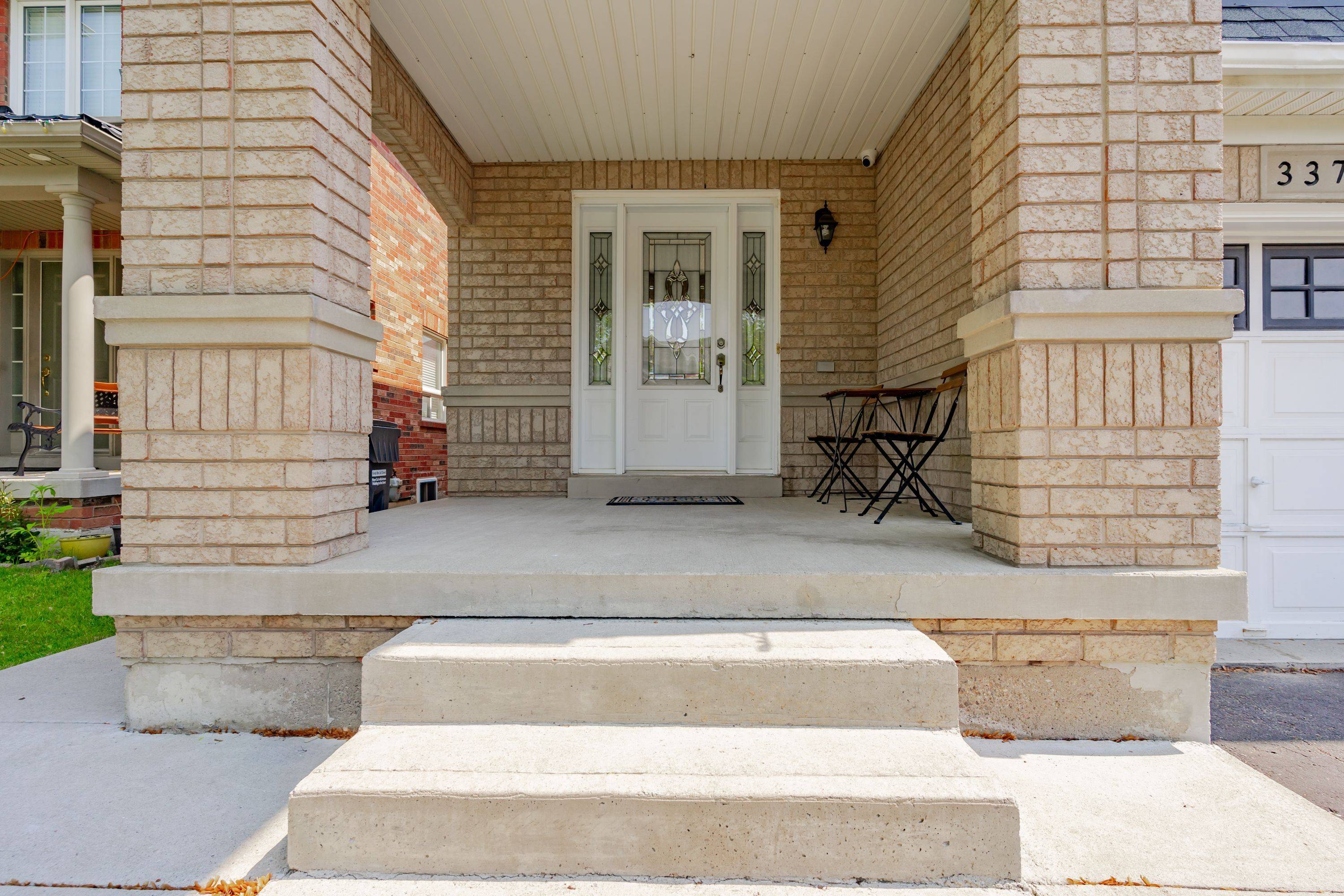 Brampton, ON L7A 3B9,337 Brisdale DR