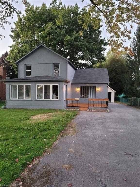 6525 Oneil ST, Niagara Falls, ON L2J 1M7