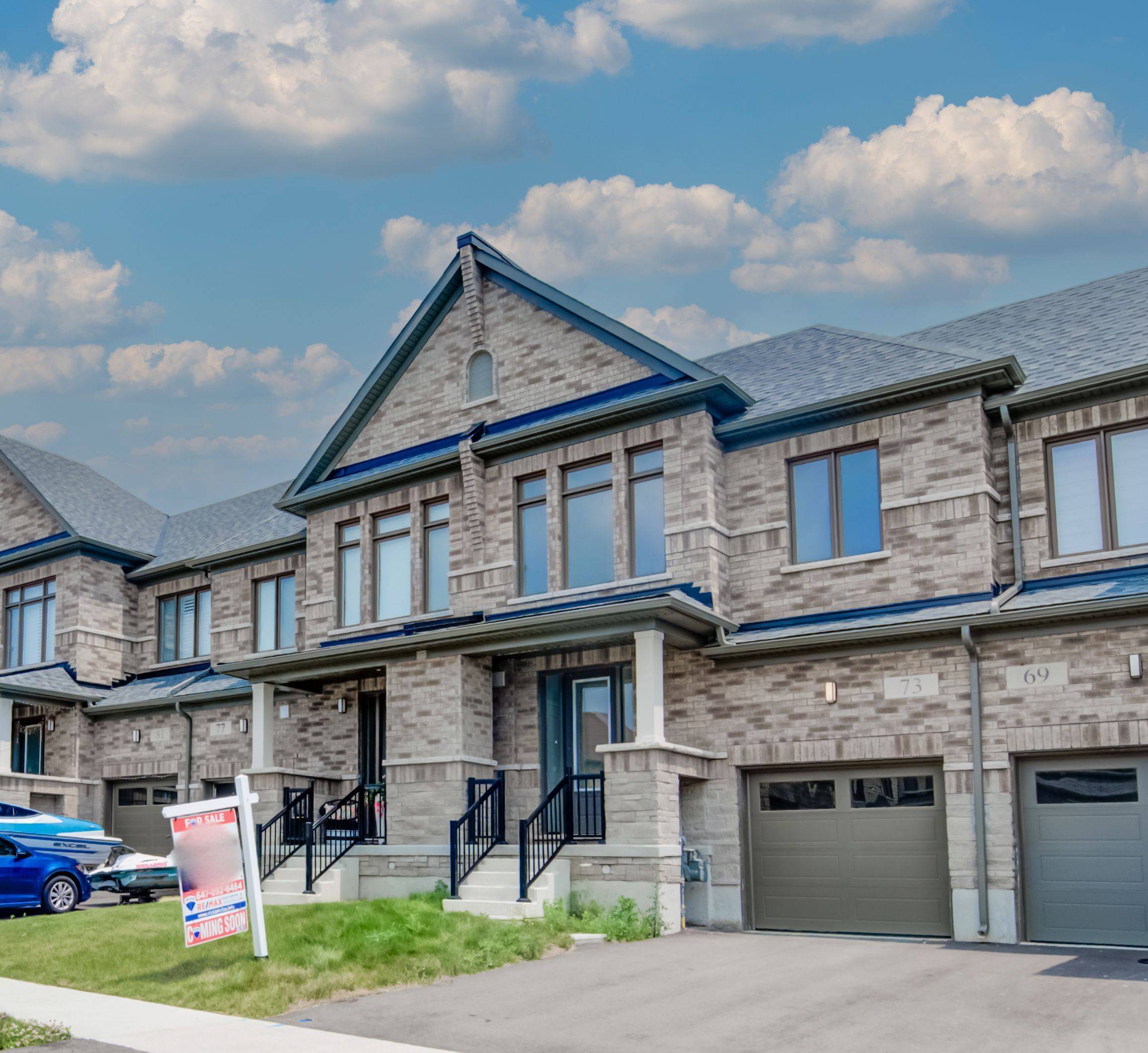North Dumfries, ON N0B 1E0,73 Prince Phillip BLVD