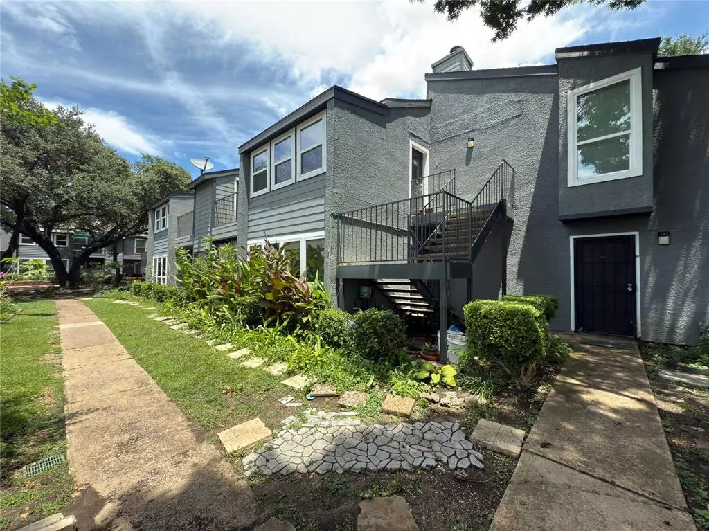 Dallas, TX 75243,9696 Walnut Street #2017
