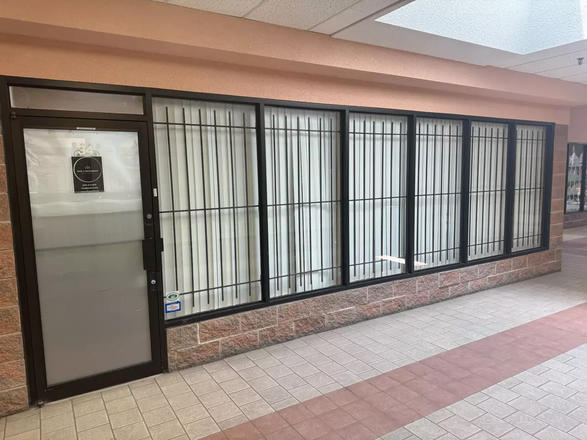 Richmond Hill, ON L4B 2N2,165 East Beaver Creek RD #34