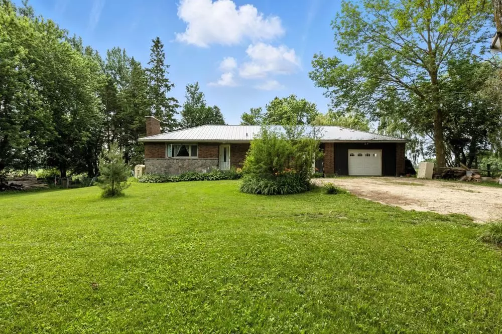 Southgate, ON N0C 1B0,185234 Grey Road 9 N/A