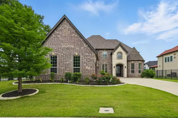 6301 Via Italia Drive, Flower Mound, TX 75077