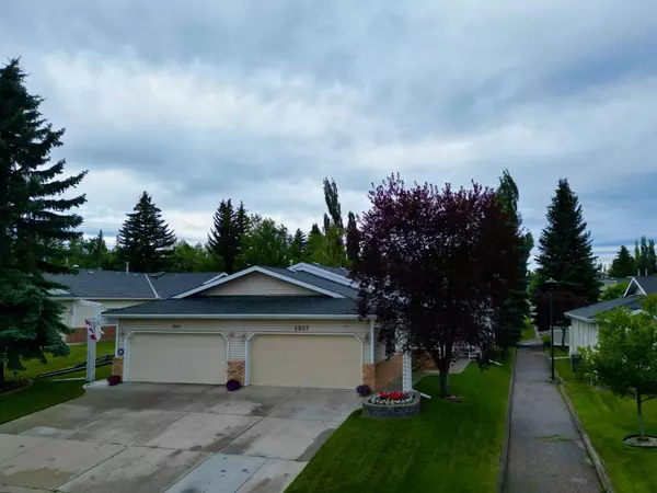 1017 Shawnee RD SW, Calgary, AB T2Y 1V8