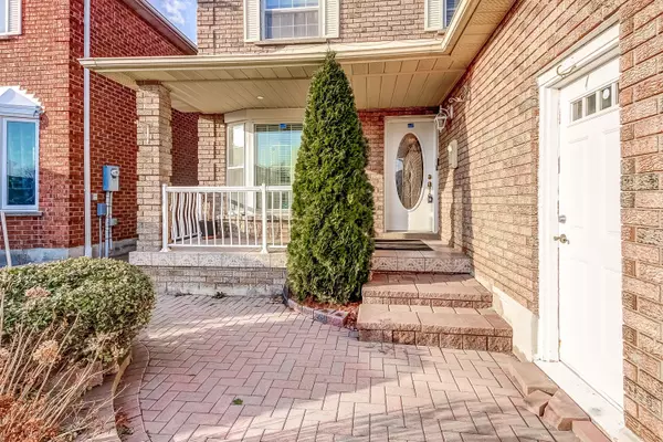 Brampton, ON L6X 2V3,206 Vodden ST W
