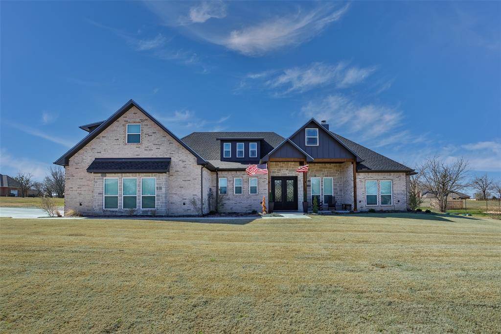 3106 Woodland Court, Gainesville, TX 76240