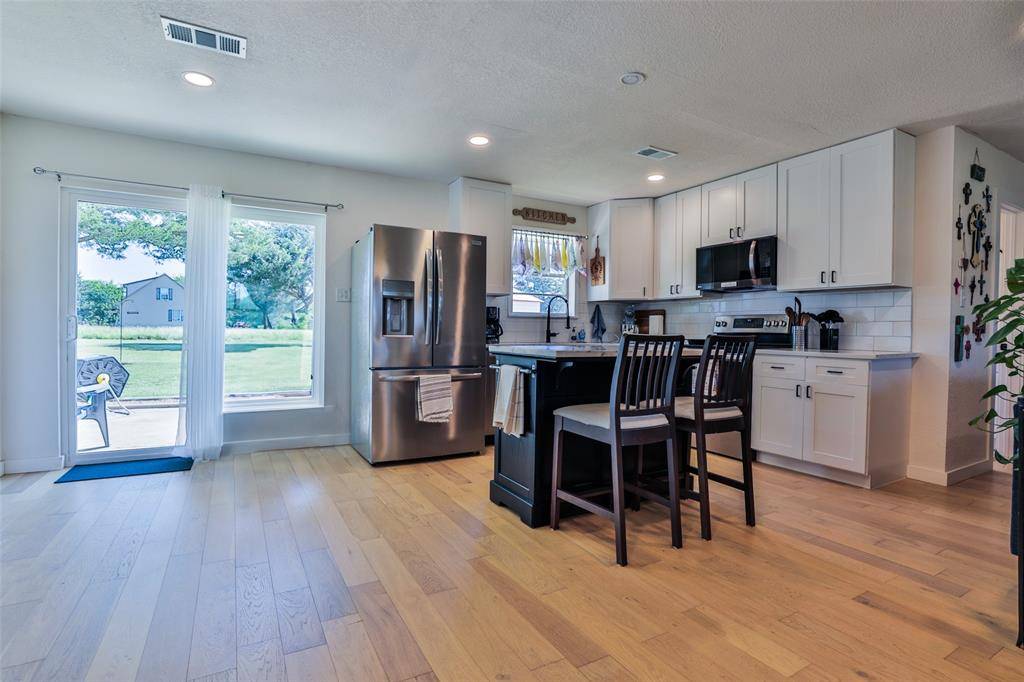 Van Alstyne, TX 75495,3387 FM 121