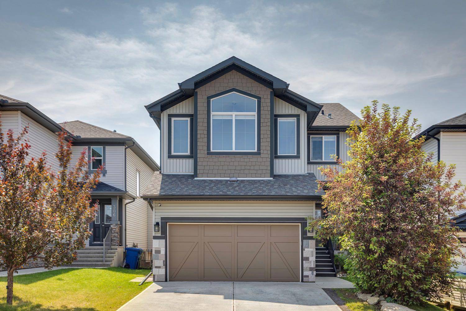 310 Kingsbury VW Southeast, Airdrie, AB T4A 0E7
