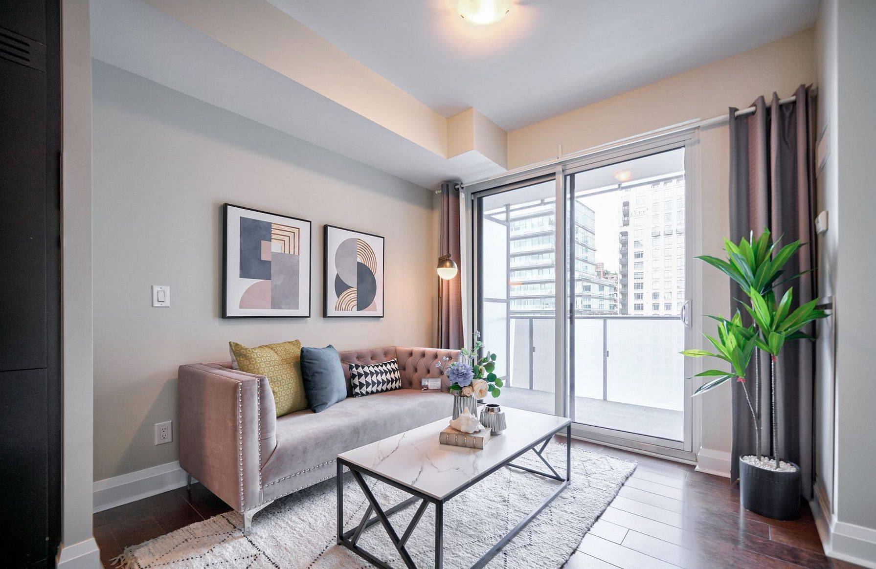 Toronto C01, ON M5S 0A6,65 St Mary ST #1108