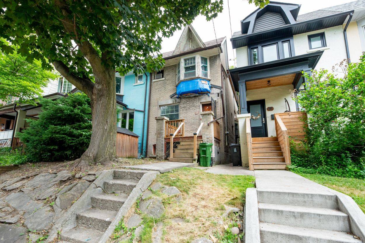 28 Richard AVE, Toronto E01, ON M4L 1W9