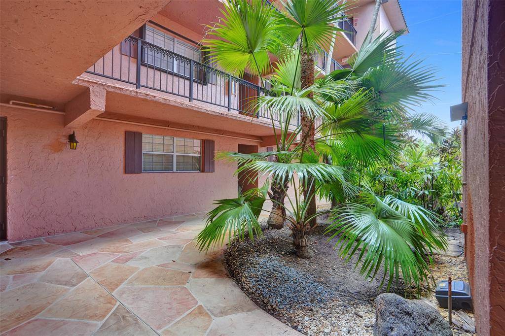 Fort Lauderdale, FL 33311,630 Tennis Club Dr #105
