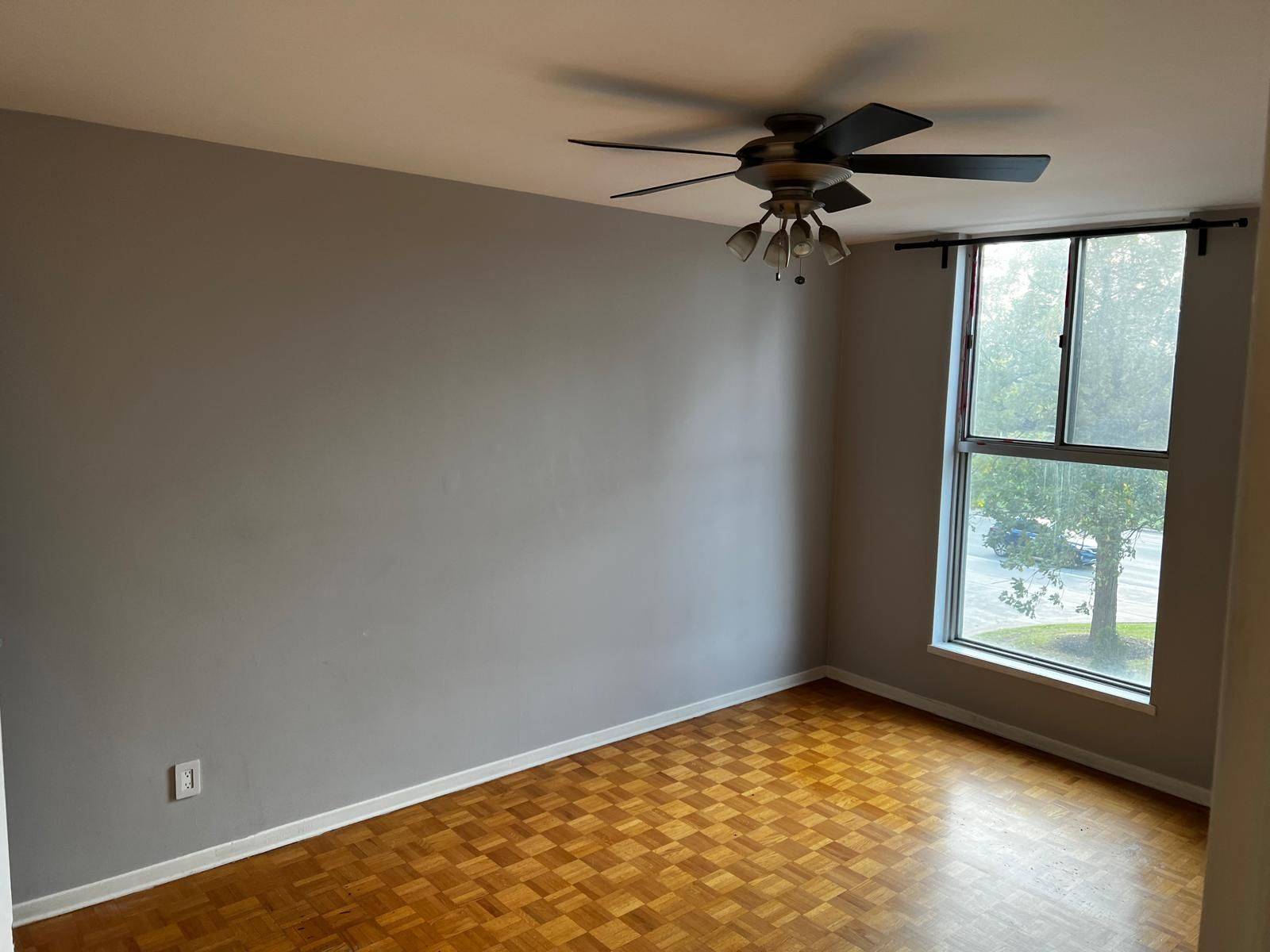 Toronto W05, ON M9L 2K2,2835 Islington AVE #309