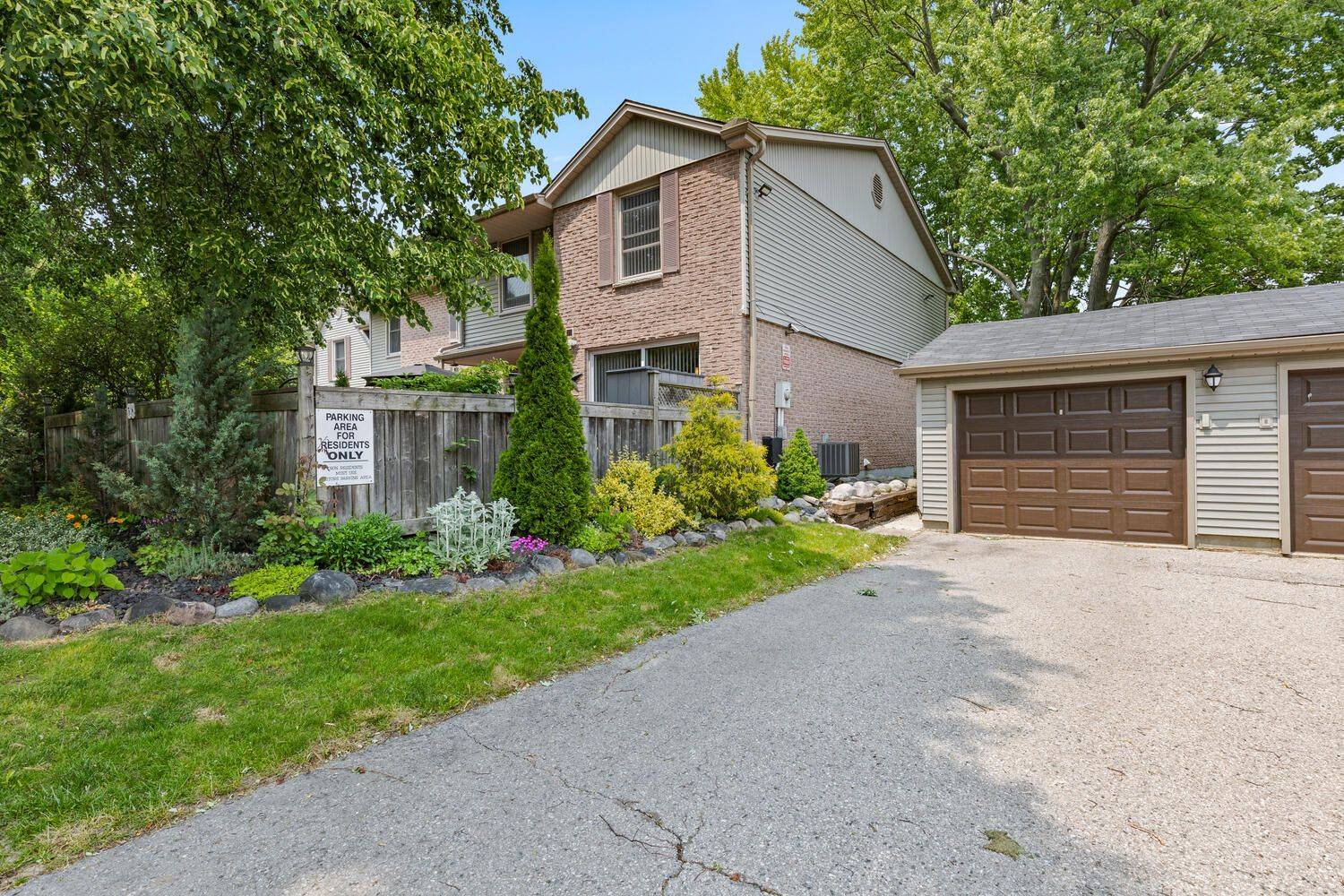 38 Berkshire CT, London South, ON N6J 3N7