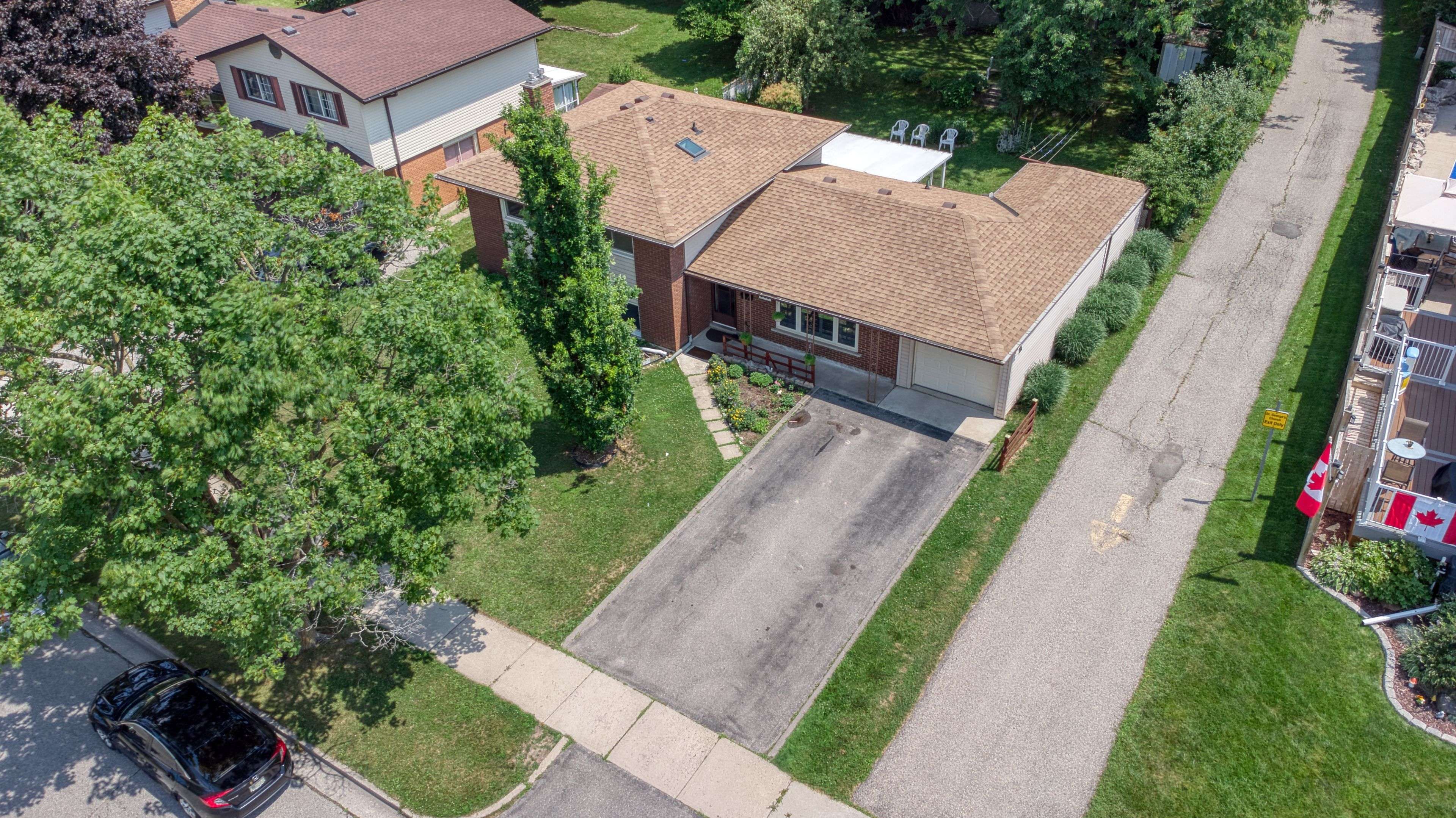 Kitchener, ON N2N 1A1,619 Forest Hill DR