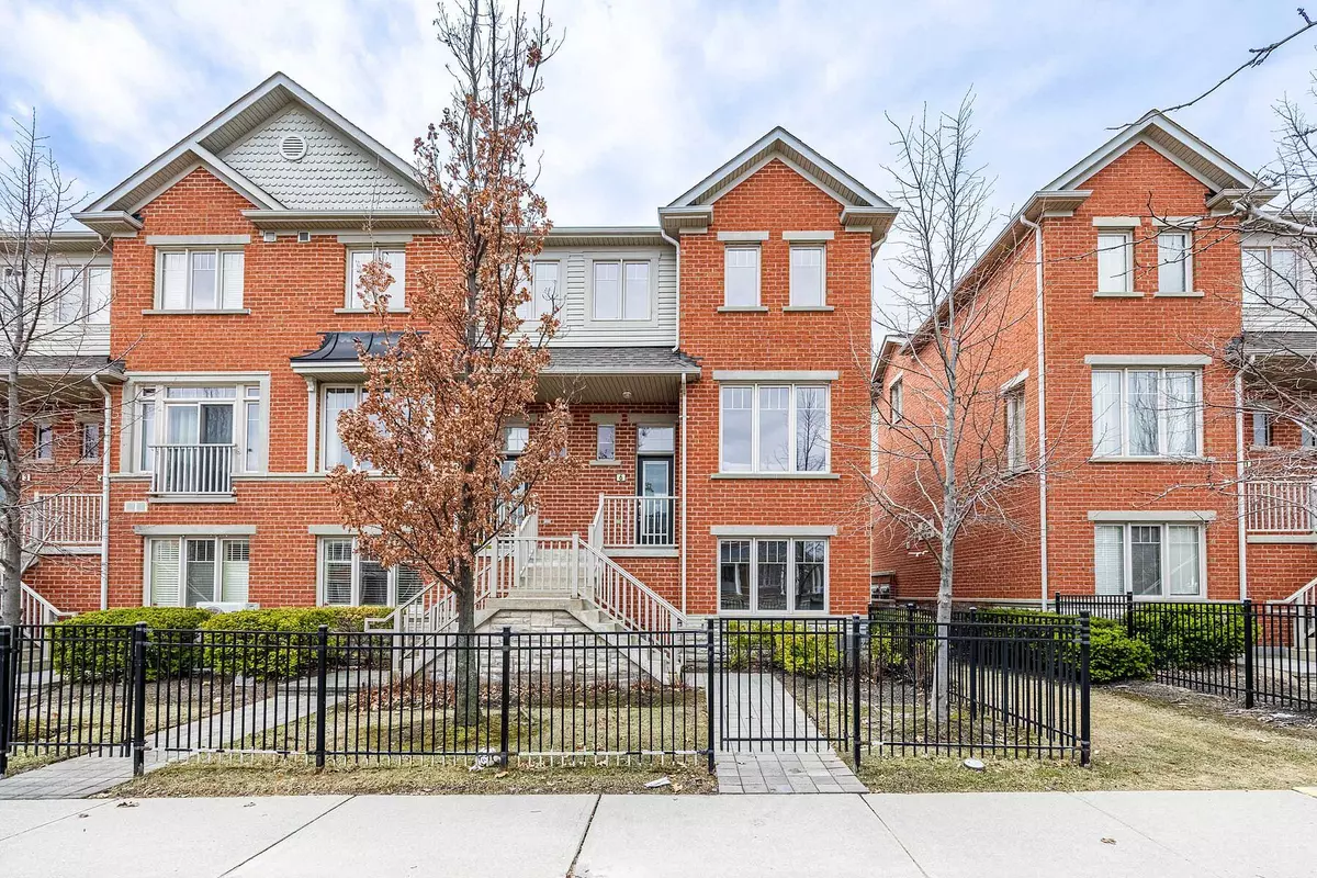 Mississauga, ON L5M 0P7,5700 Tosca DR W #6