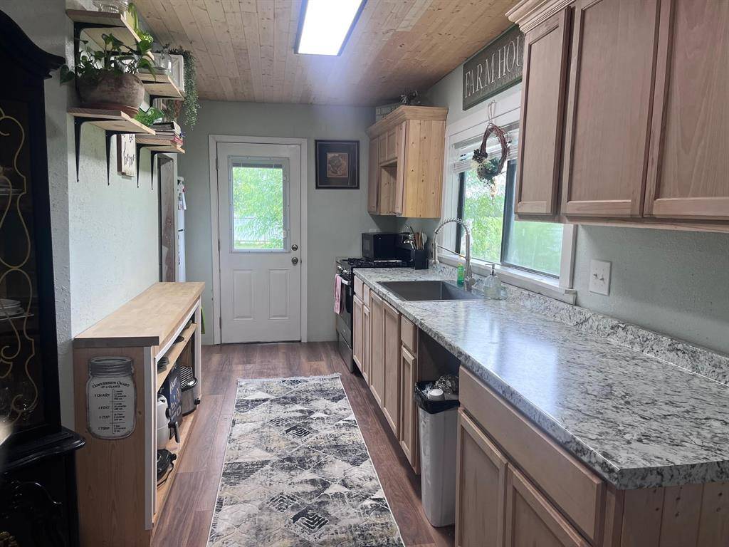 Whitney, TX 76692,430 HCR 1231