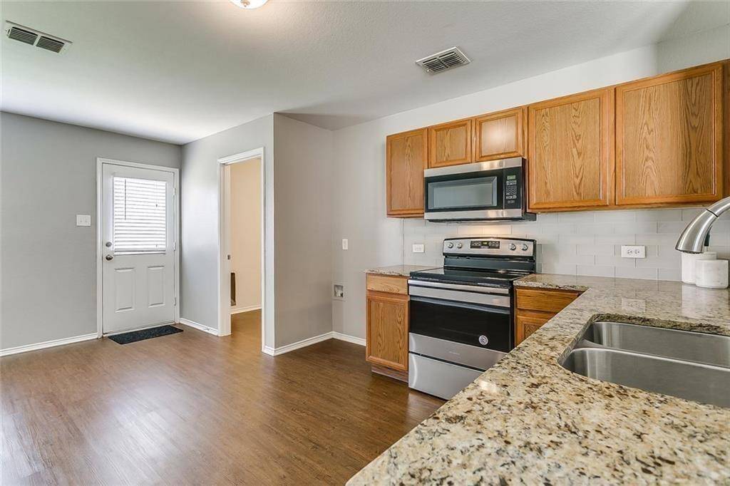 Fort Worth, TX 76052,909 Poncho Lane