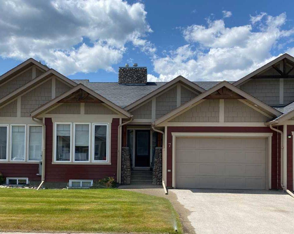 7 Ironstone DR, Coleman, AB T0K 0M0