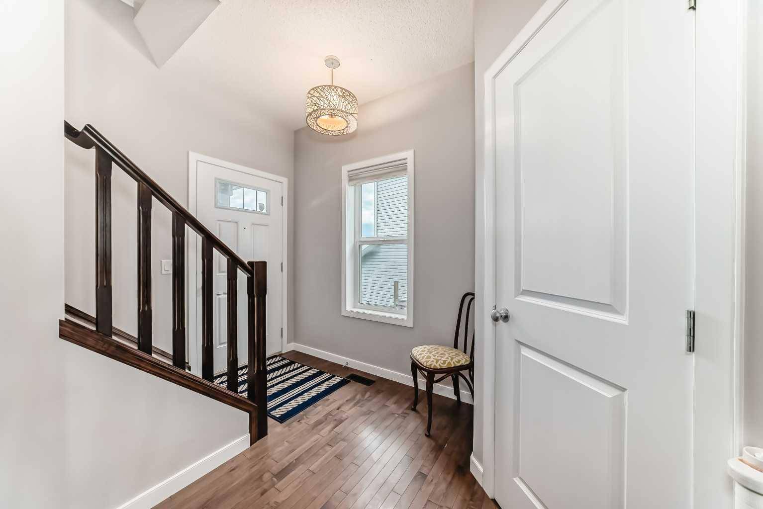 Airdrie, AB T4B 4B1,12 Hillcrest Link SW