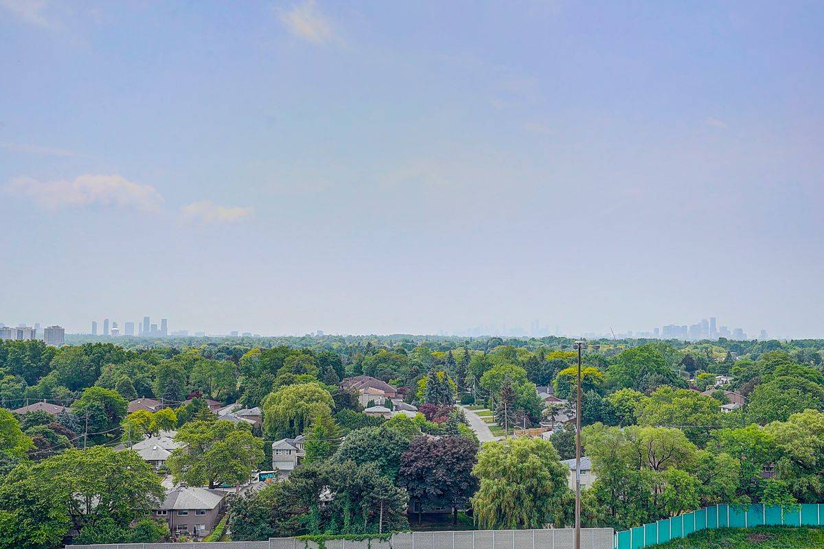Toronto C15, ON M2K 0A4,115 Mcmahon DR #1511
