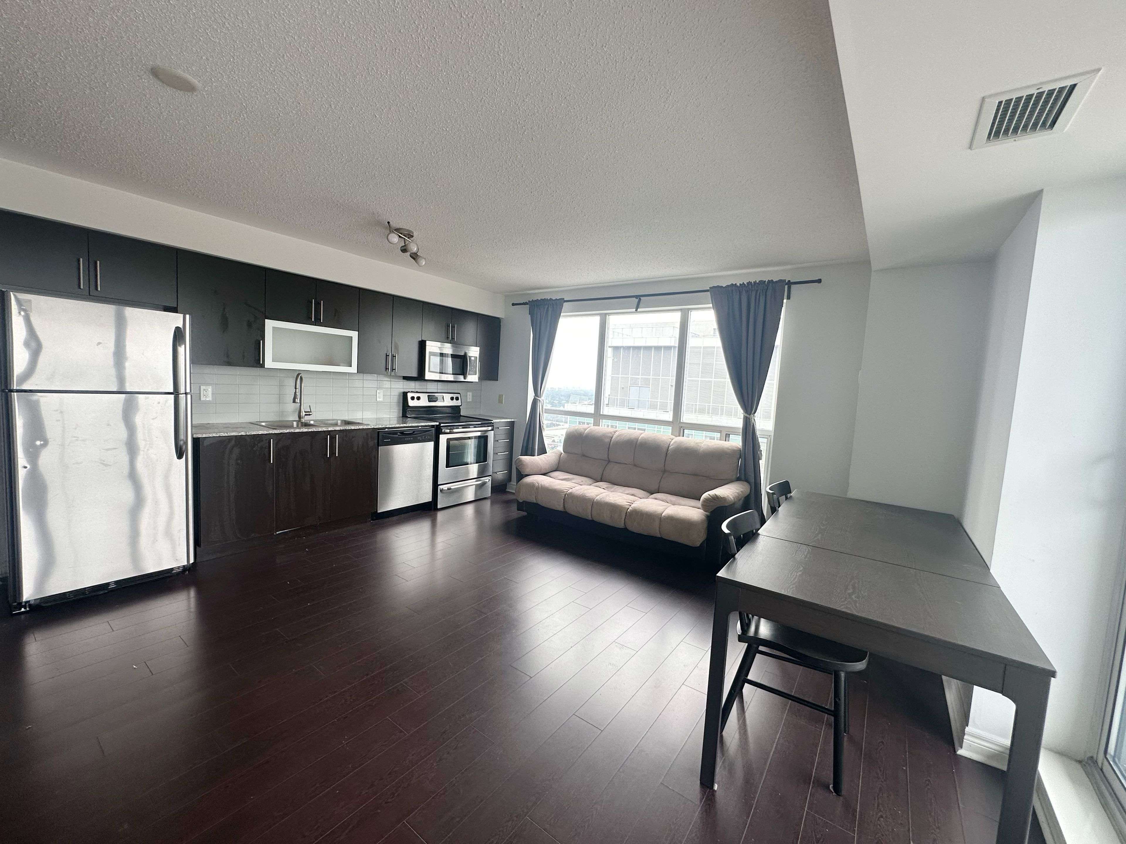 Toronto E09, ON M1P 0A9,50 Town Centre CT #3808