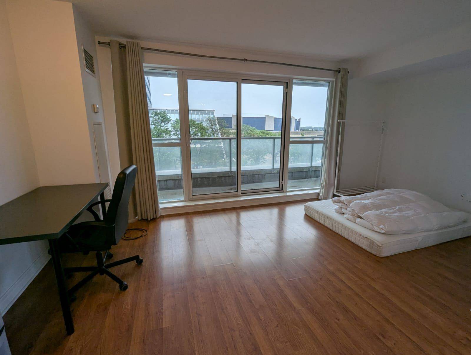 Toronto E09, ON M1P 0B2,70 Town Centre CT #314