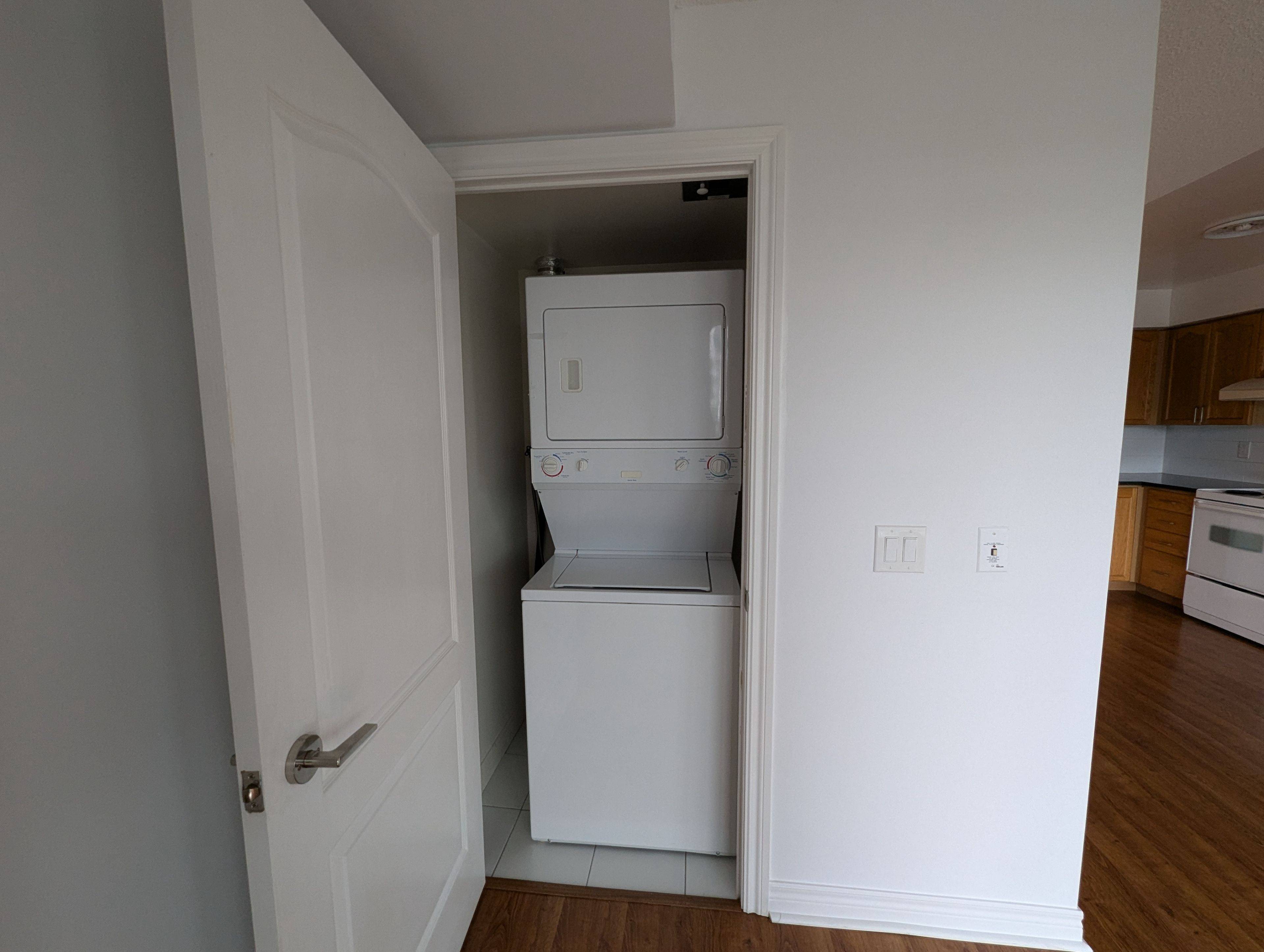 Toronto E09, ON M1P 0B2,70 Town Centre CT #314