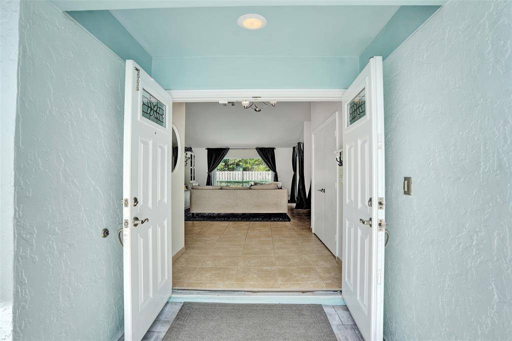 Cooper City, FL 33328,5503 SW 103rd Ave