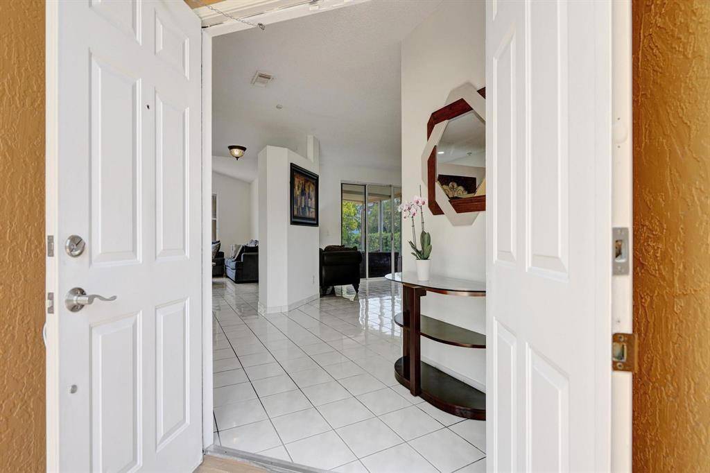 Pembroke Pines, FL 33029,1851 NW 184TH TER