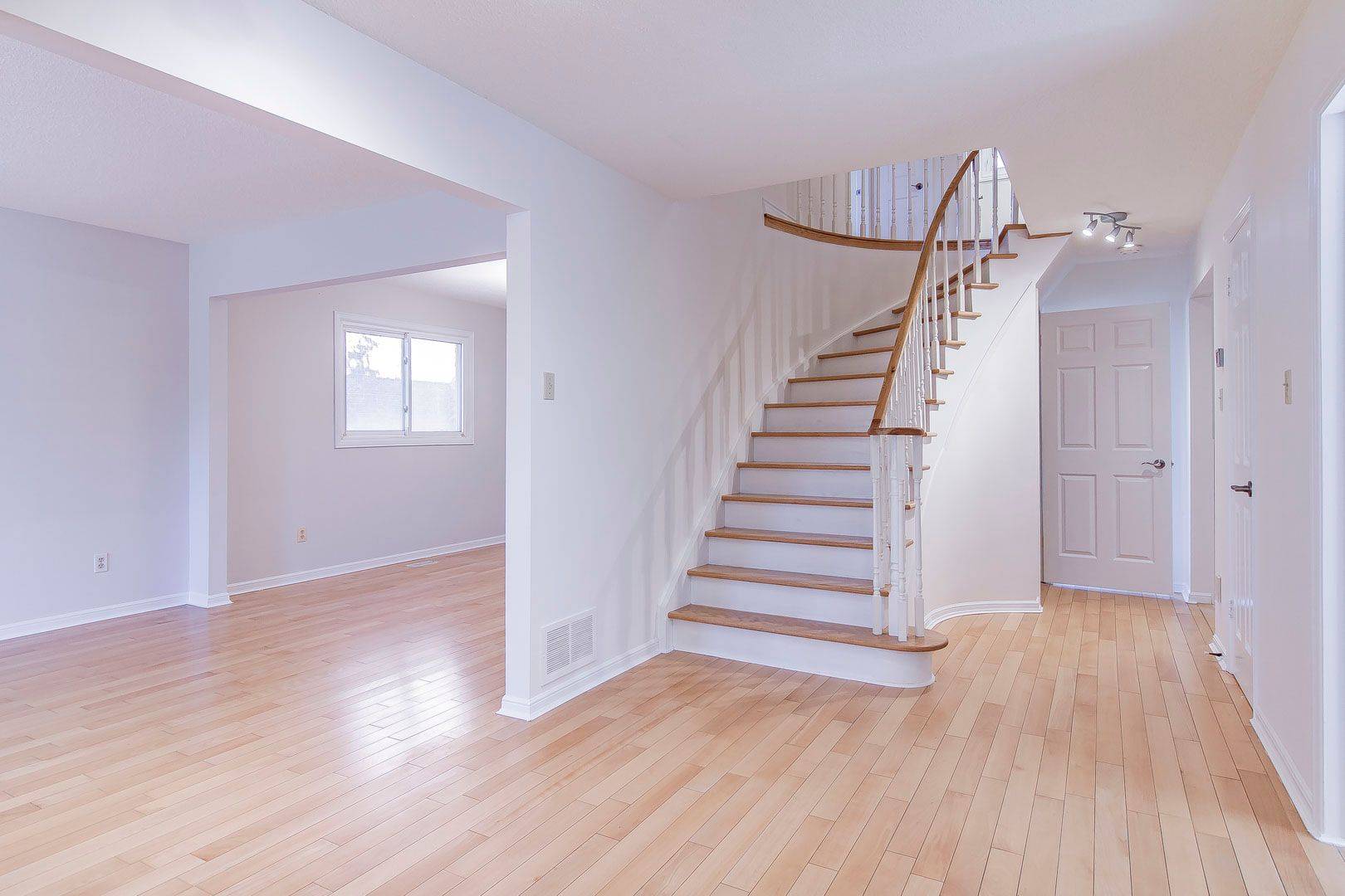 Markham, ON L3P 4E7,300 Fincham AVE