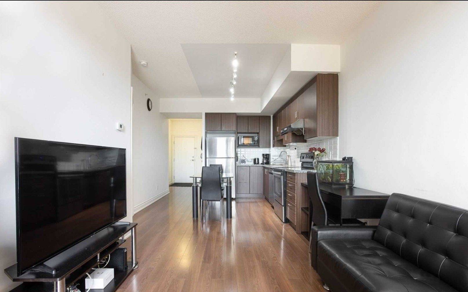 Markham, ON L6G 0G7,38 Cedarland DR #709
