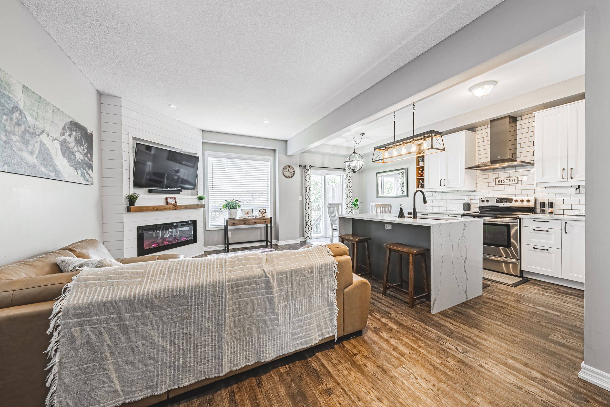 Hamilton, ON L8E 0H2,170 Palacebeach TRL #14