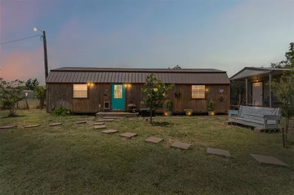 12010 KNIGHT Lane, Ponder, TX 76259