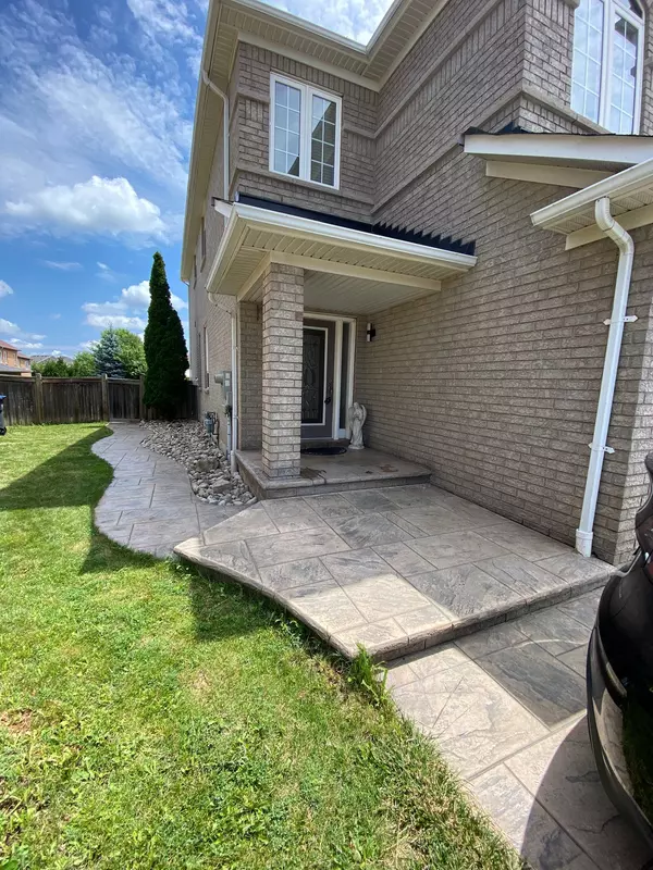 Mississauga, ON L5M 7E3,3438 Fountain Park AVE