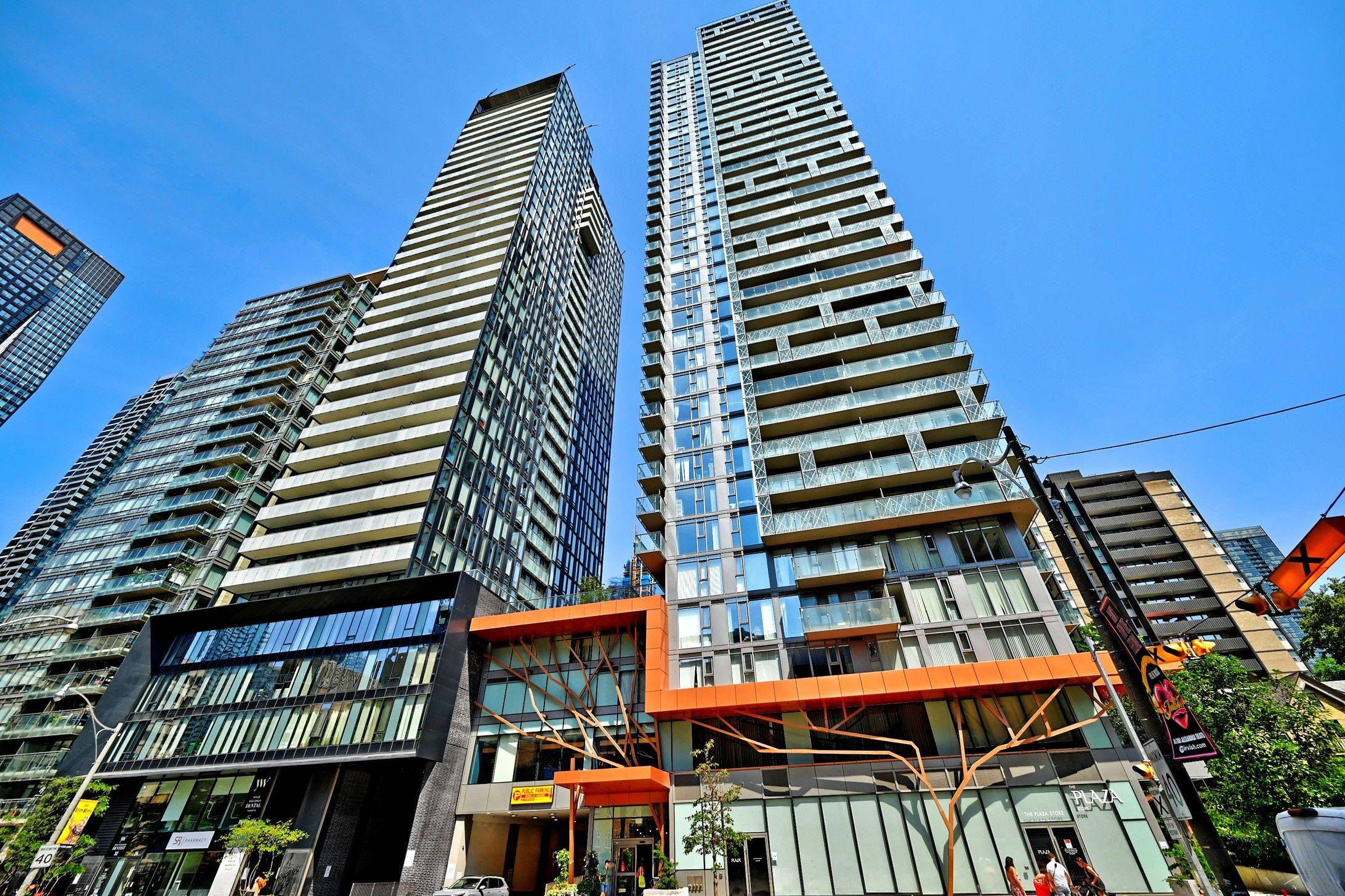 50 Wellesley ST E #704, Toronto C08, ON M4Y 1G2