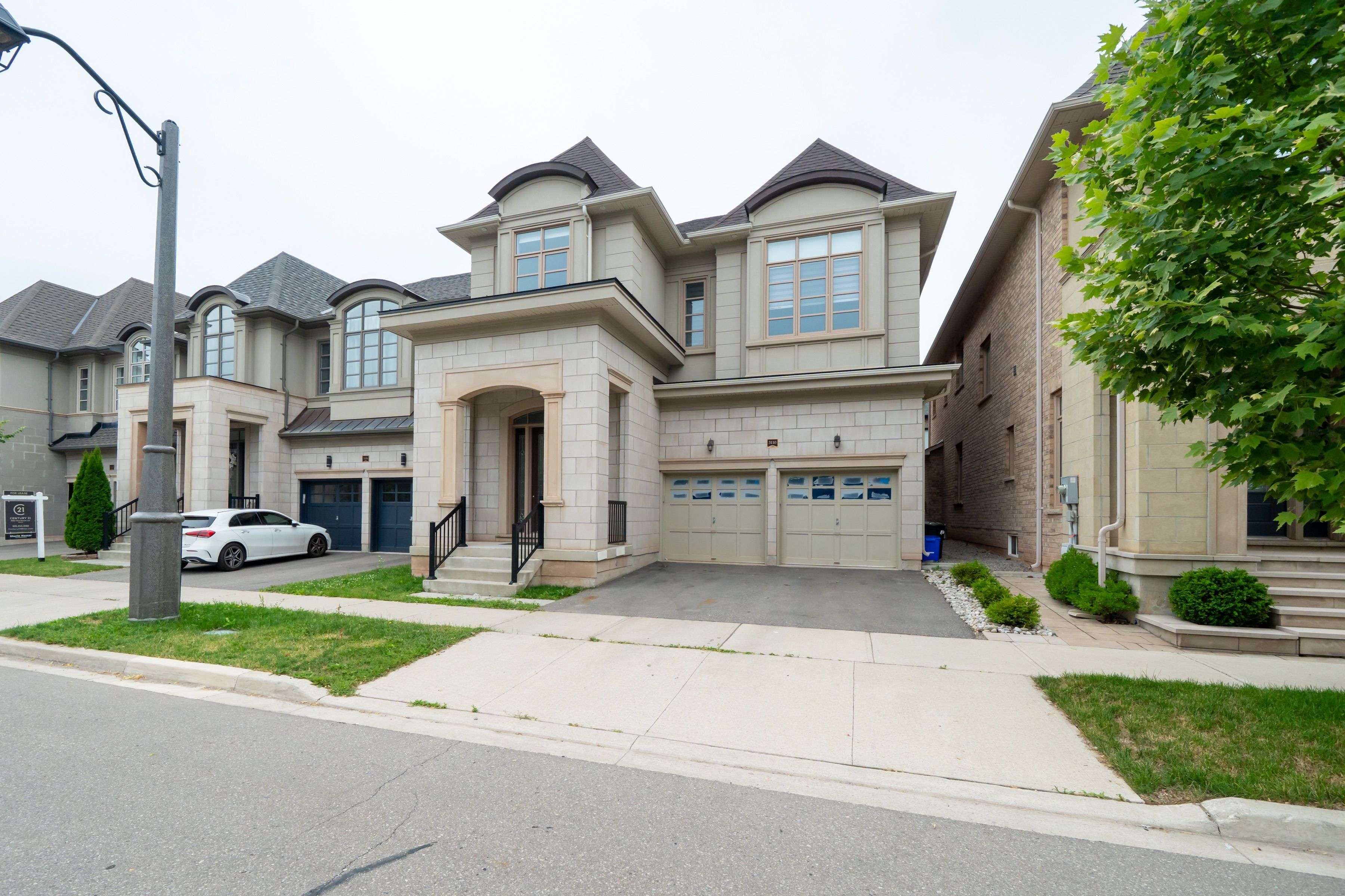 3110 Millicent AVE, Oakville, ON L6H 0V2