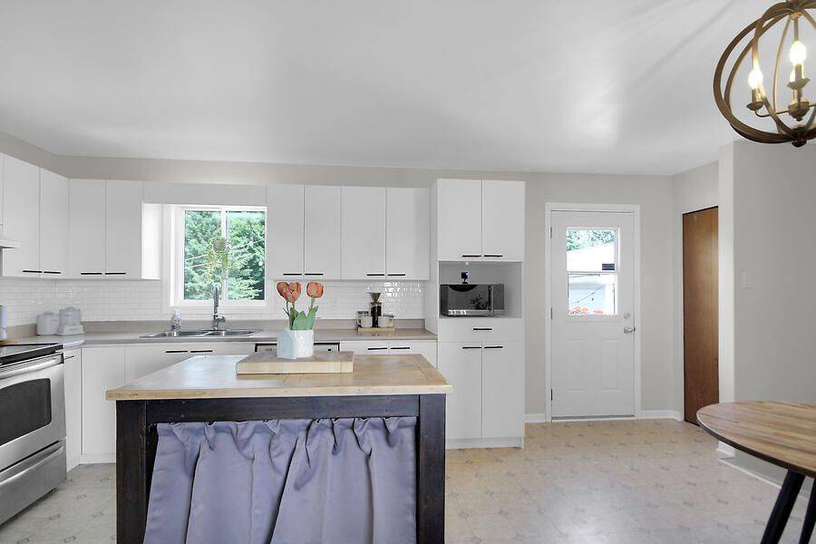 North Stormont, ON K0C 1W0,16979 McNeil RD