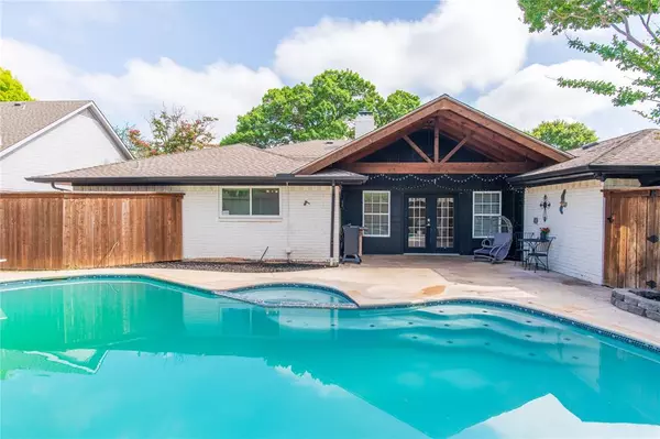 2725 Regal Road, Plano, TX 75075
