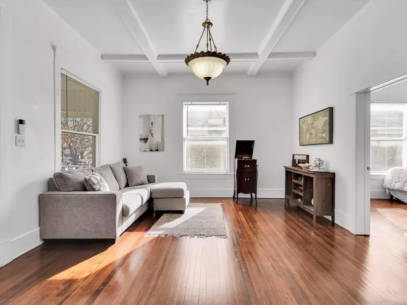 3000 S Jennings Avenue, Fort Worth, TX 76110