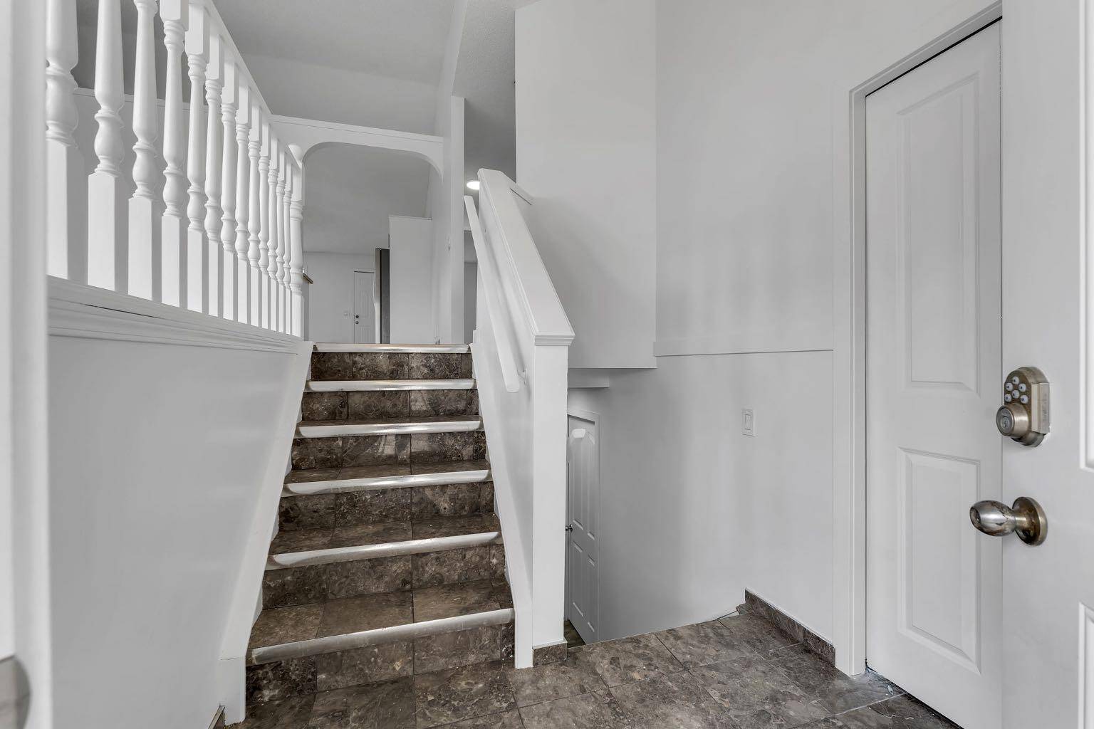 Calgary, AB T3K 4J5,139 Coverdale CT Northeast
