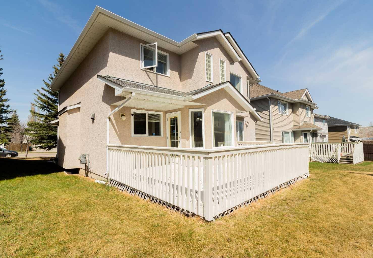 Calgary, AB T3A 5M5,9112 Edgebrook DR NW